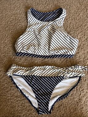 Athleta bikini size large /extra large